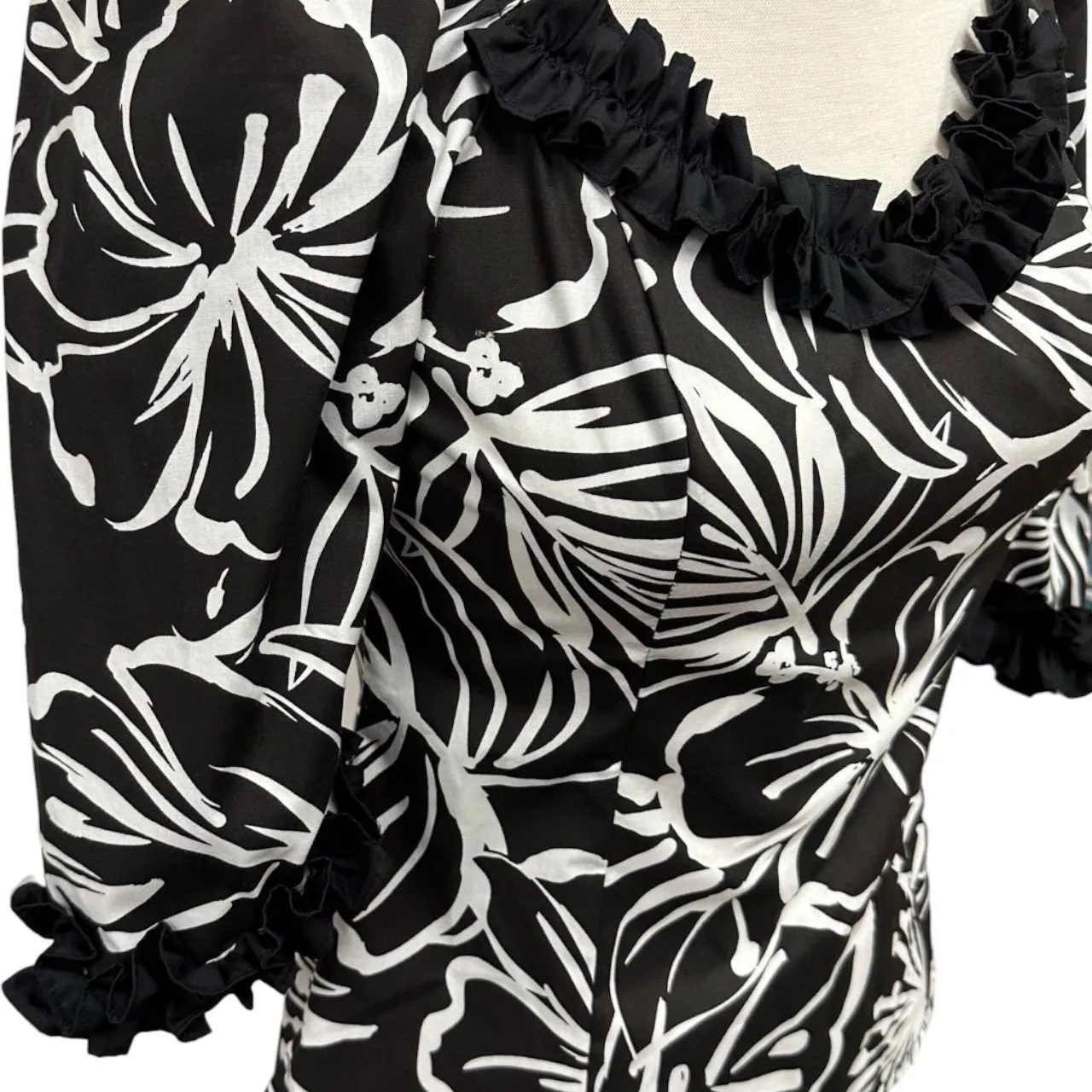 Hawaiian Half  Sleeve Blouse With Ruffles | Black Hibiscus - 286B